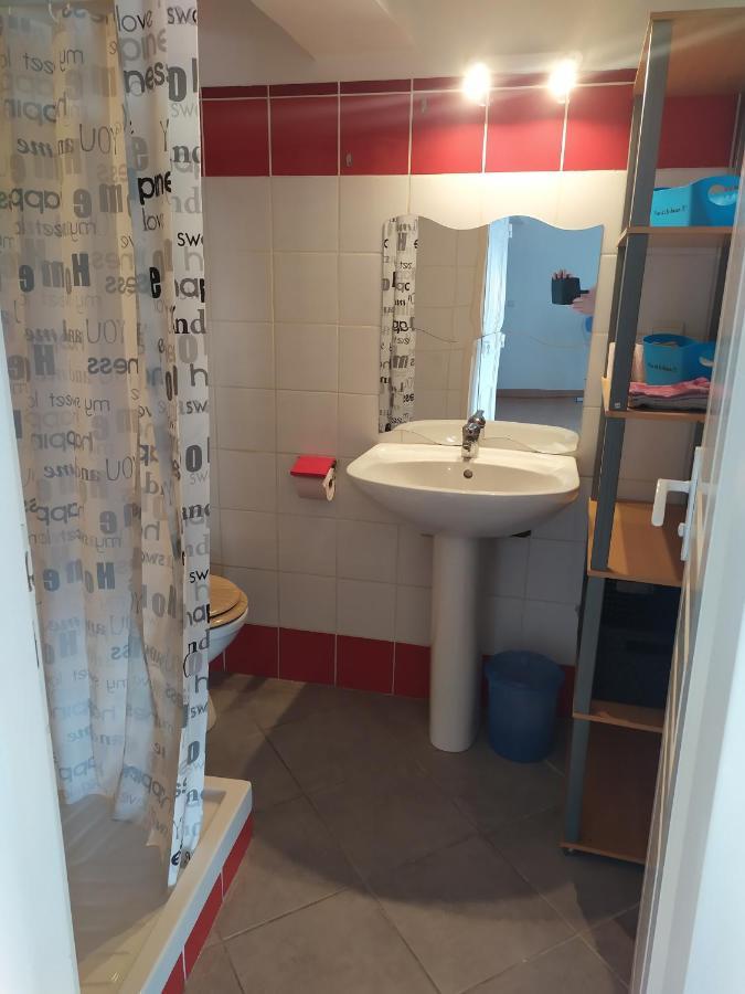 33 M2 Face Au Port De Sète, Centre * Sète