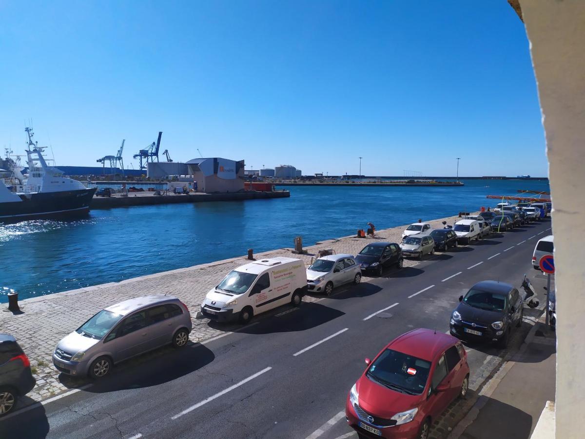 33 M2 Face Au Port De Sète, Centre Sète